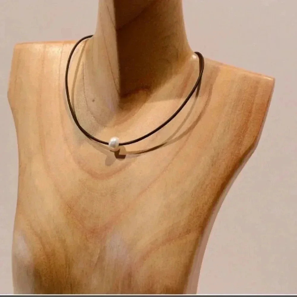 Leather Necklace Solitaire Pearl Unisex Pearl Necklace Edgy Necklace Choker